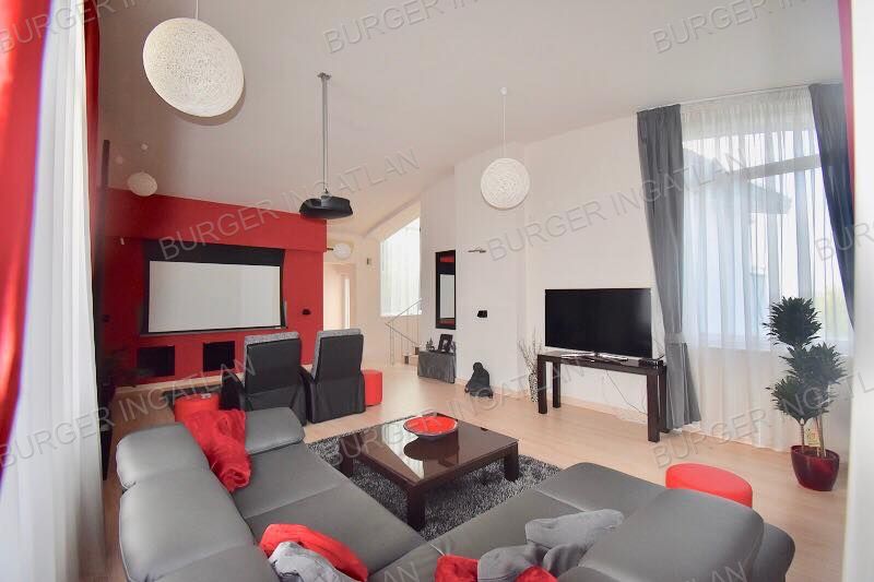 Budapest Eladó  Családi ház  Budapest Eladó  Családi ház  