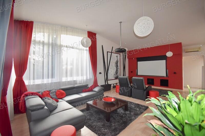 Budapest Eladó  Családi ház  Budapest Eladó  Családi ház  