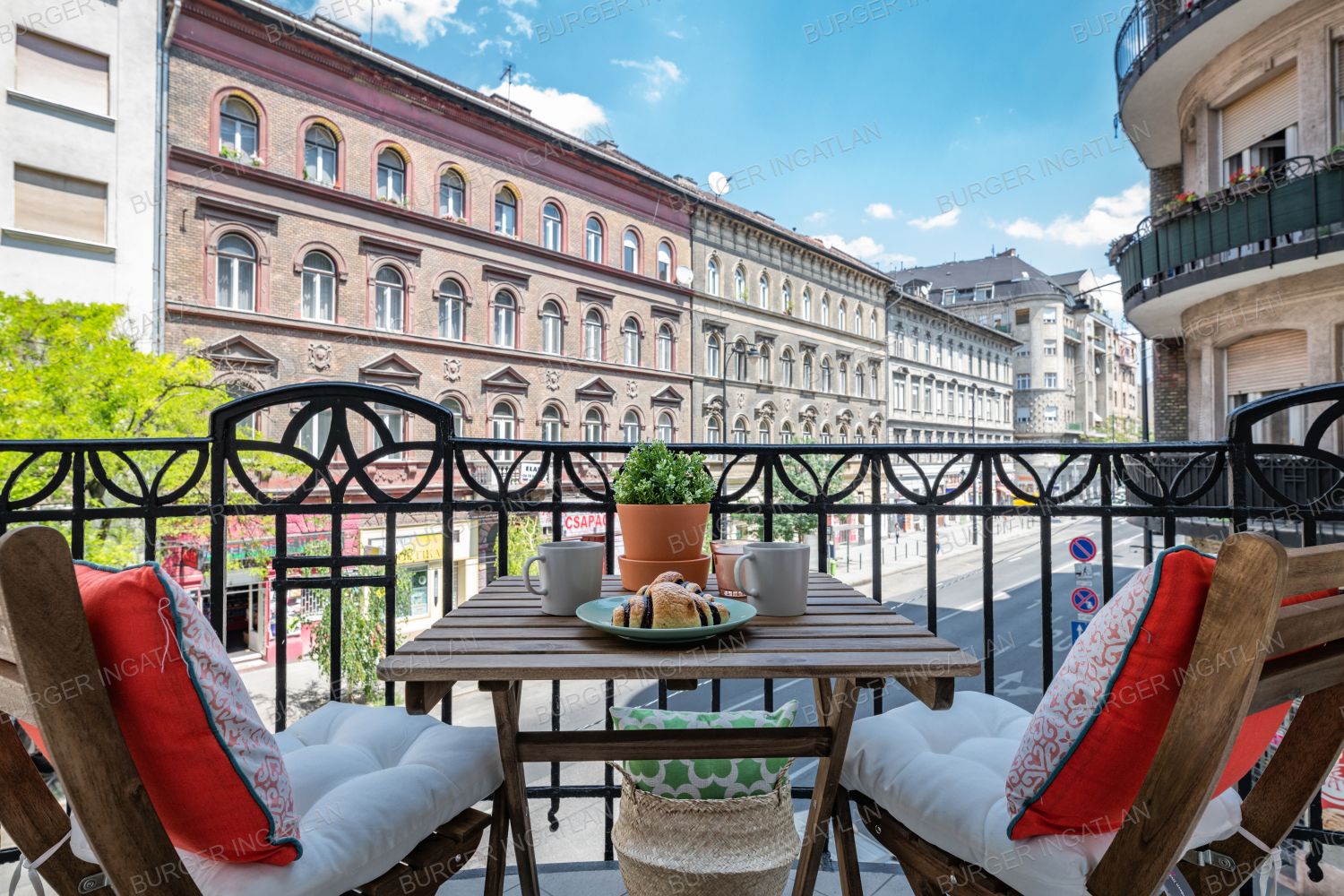 Budapest Eladó  Lakás  Budapest Eladó  Lakás  