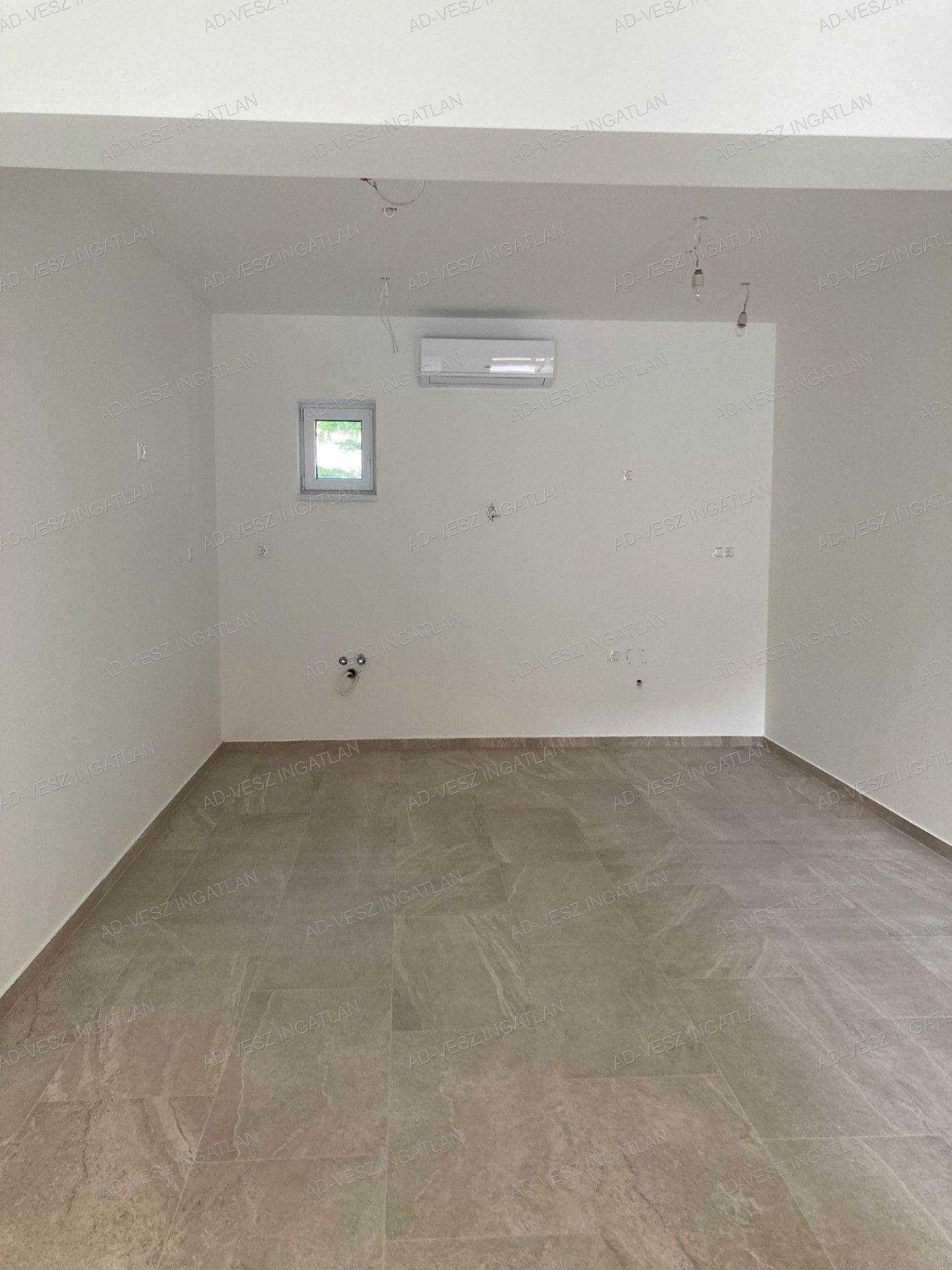 Újhartyán Eladó  Lakás  Újhartyán Eladó  Lakás Pest megye 