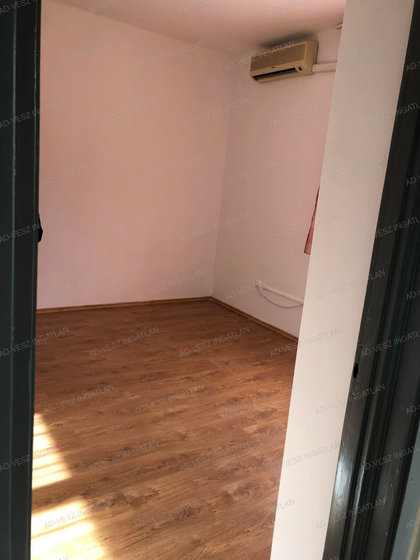 Dabas Eladó  Lakás  Dabas Eladó  Lakás Pest megye 