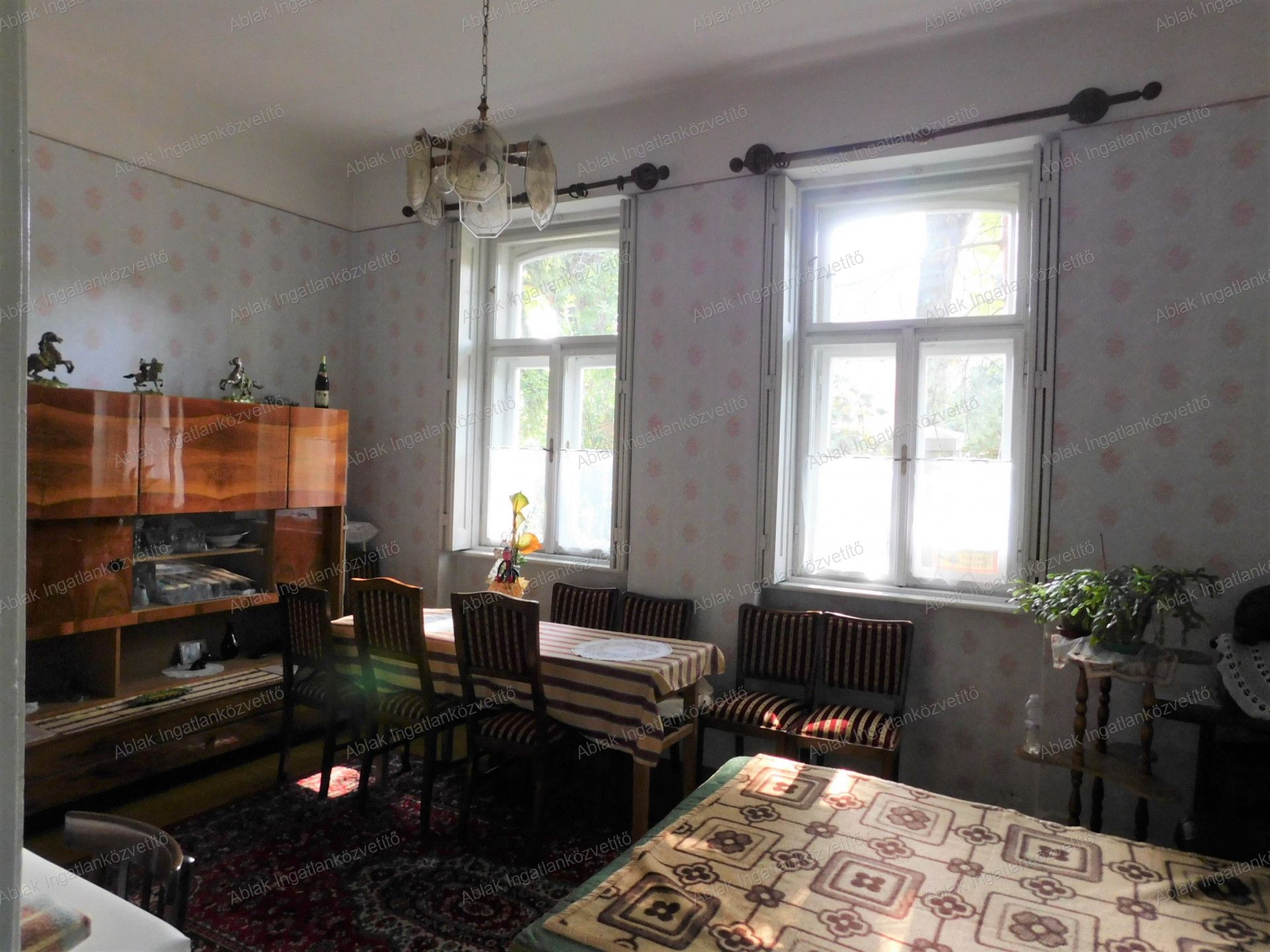 Kecskemét Eladó  Családi ház  Kecskemét Eladó  Családi ház Bács-Kiskun megye 