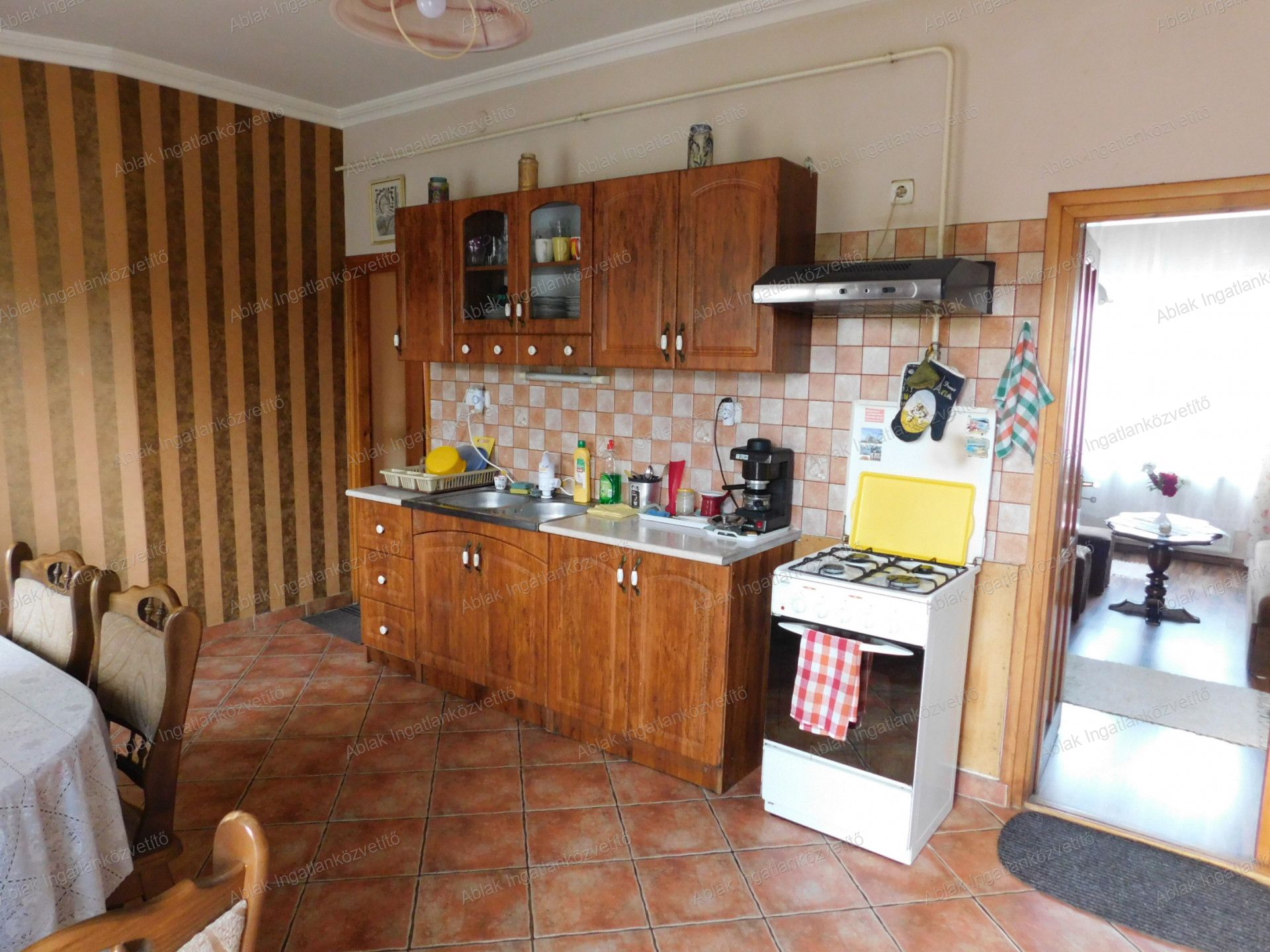 Kecskemét Eladó  Családi ház  Kecskemét Eladó  Családi ház Bács-Kiskun megye 