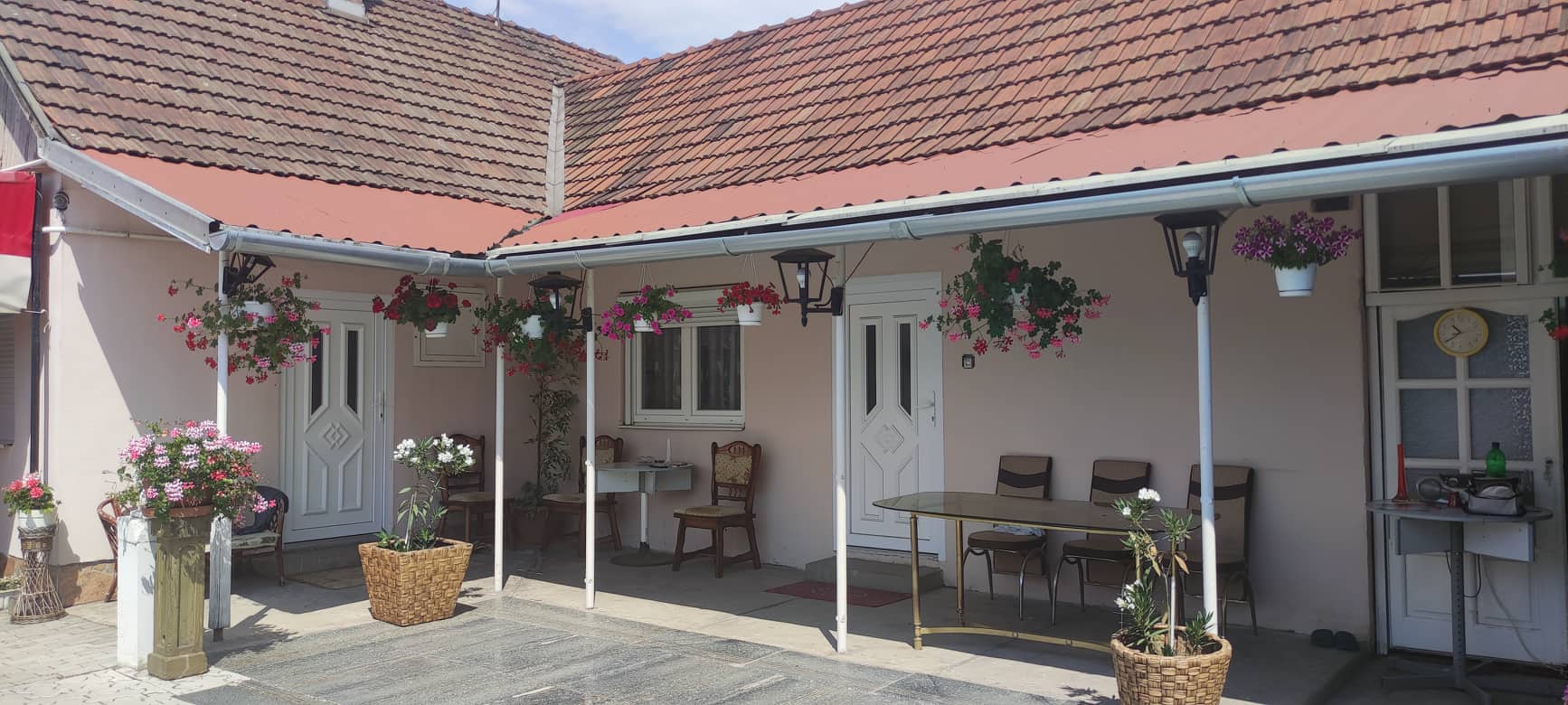 Szolnok Eladó  Családi ház  Szolnok Eladó  Családi ház Jász-Nagykun-Szolnok megye 