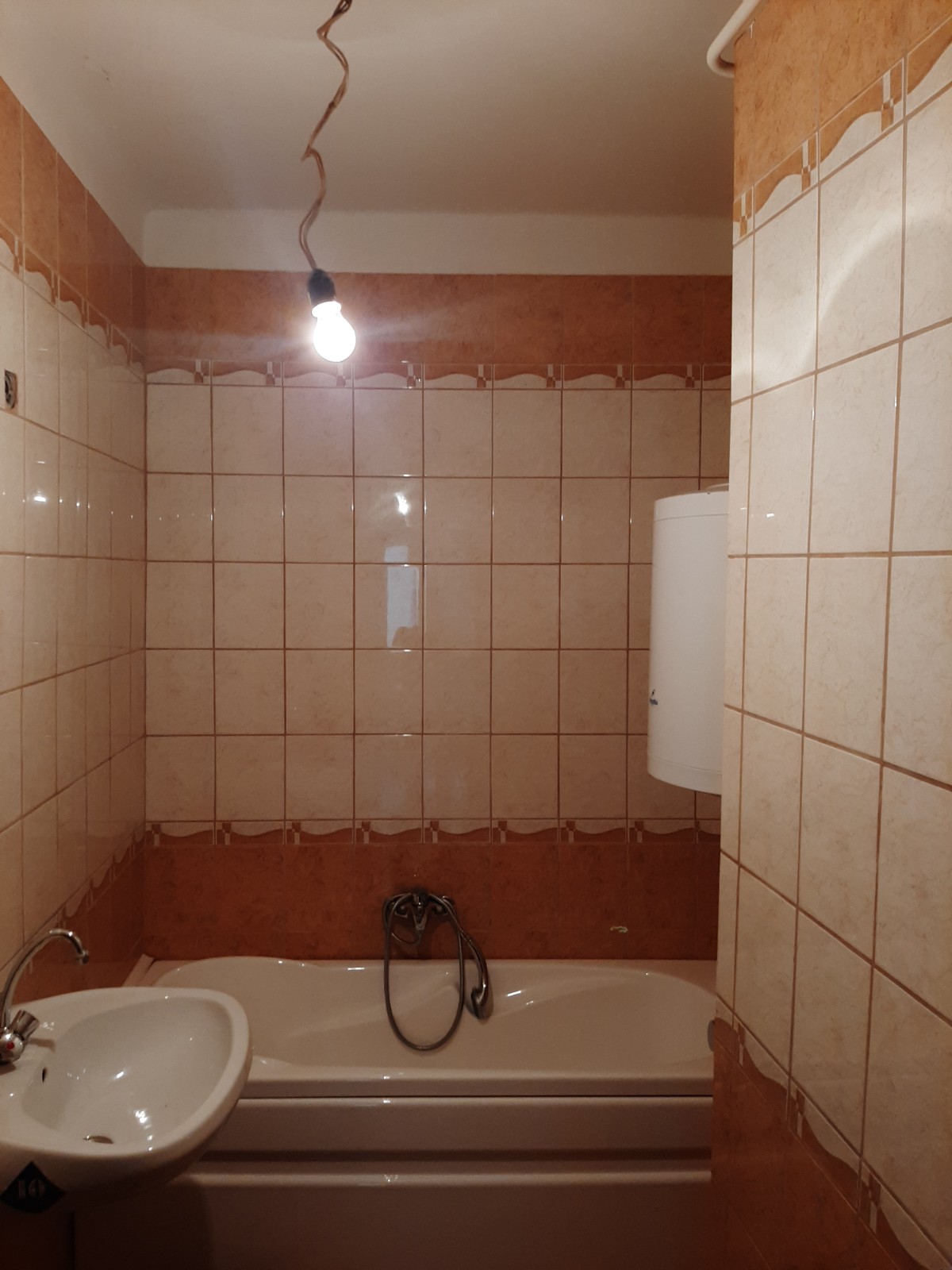 Szolnok Eladó Lakás 