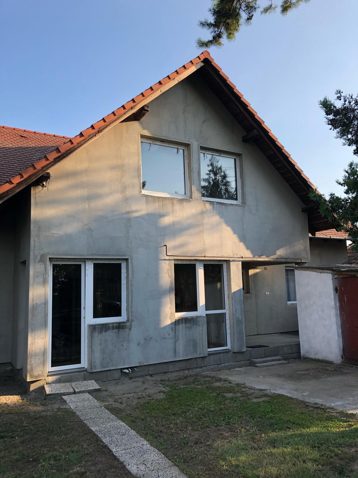 Gönyű Eladó Családi ház