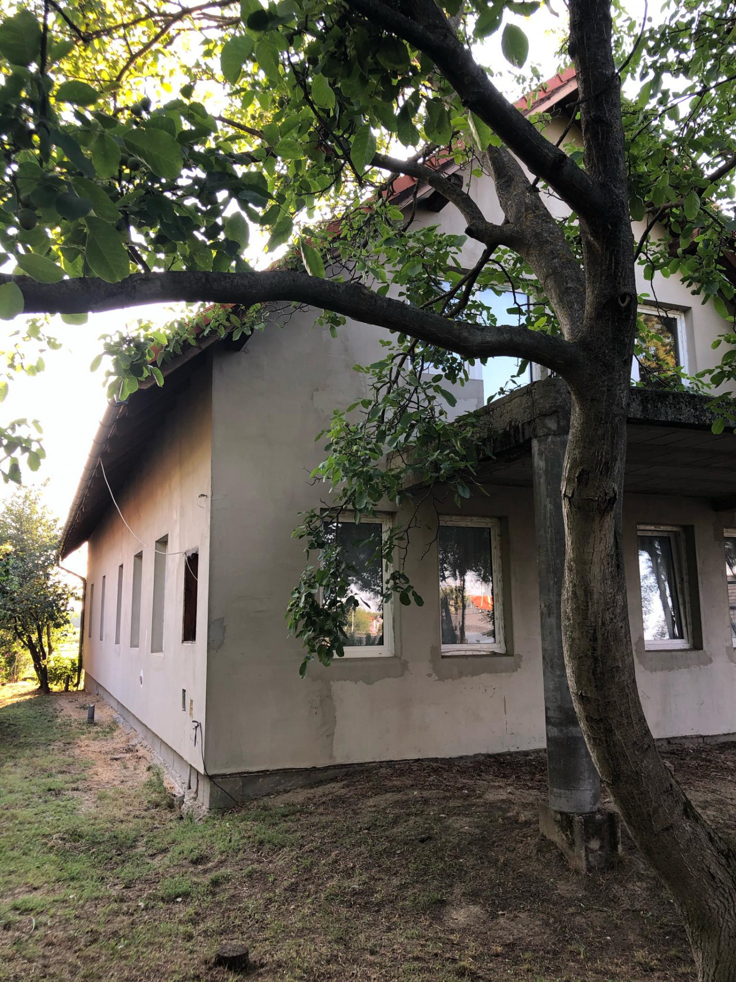 Gönyű Eladó  Családi ház  Gönyű Eladó  Családi ház  