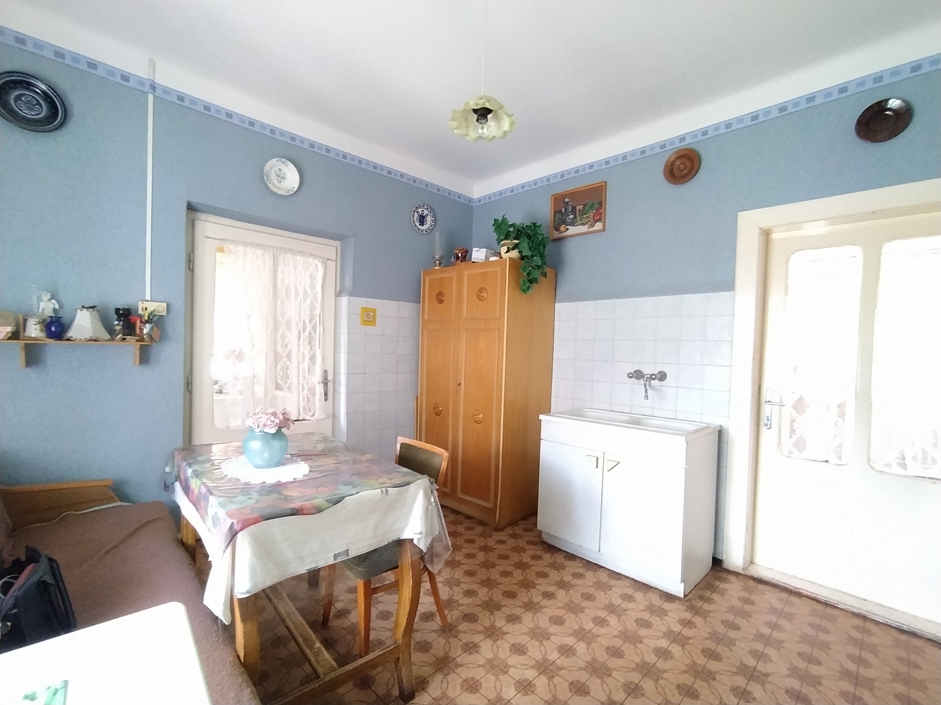 Kiskőrös Eladó  Családi ház  Kiskőrös Eladó  Családi ház Bács-Kiskun megye 