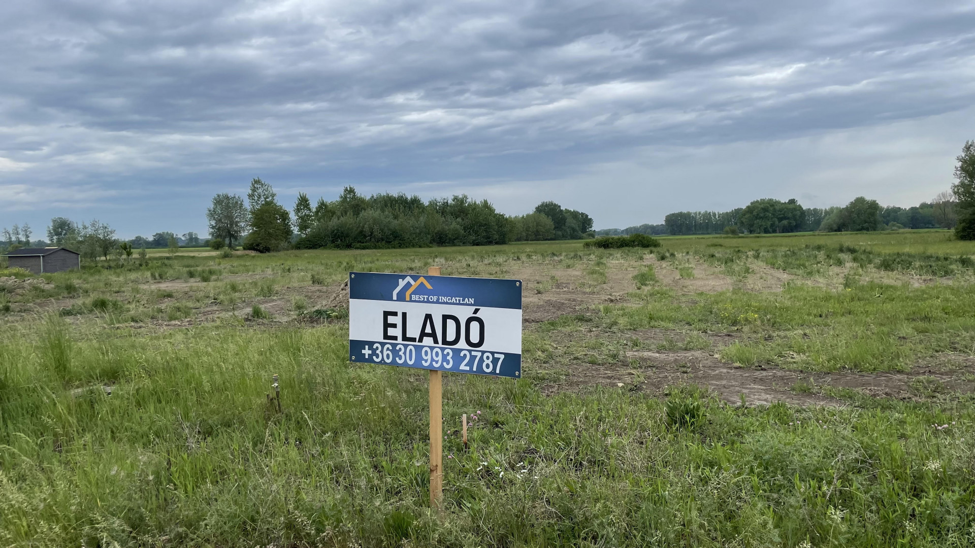 Nagybajcs Telek/földterület Eladó