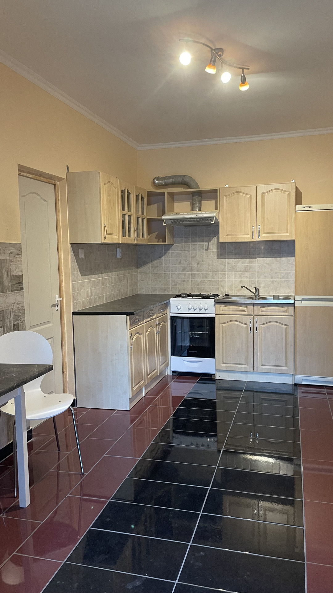 Győr Eladó  Lakás  Győr Eladó  Lakás Győr-Moson-Sopron megye 