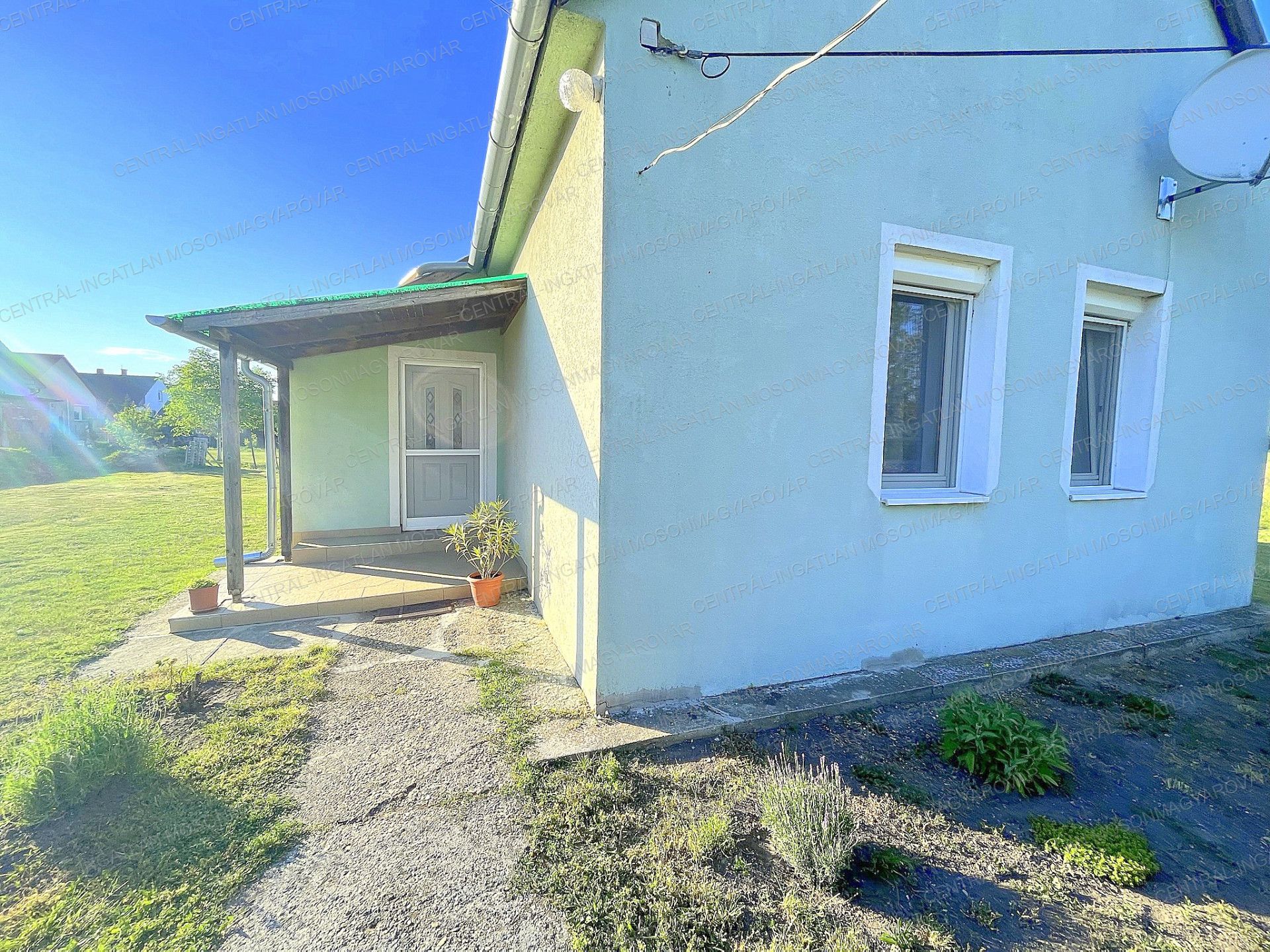 Bezenye Eladó  Családi ház  Bezenye Eladó  Családi ház Győr-Moson-Sopron megye 