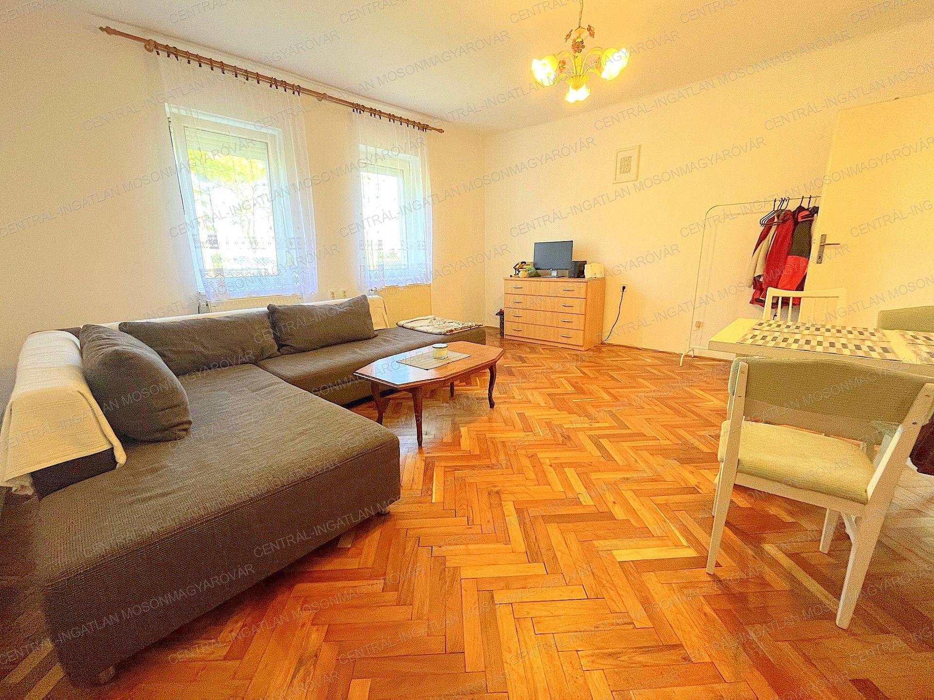 Bezenye Eladó  Családi ház  Bezenye Eladó  Családi ház Győr-Moson-Sopron megye 