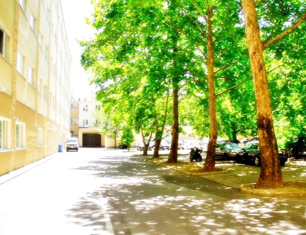 Budapest Kiadó Iroda/üzlethelység 