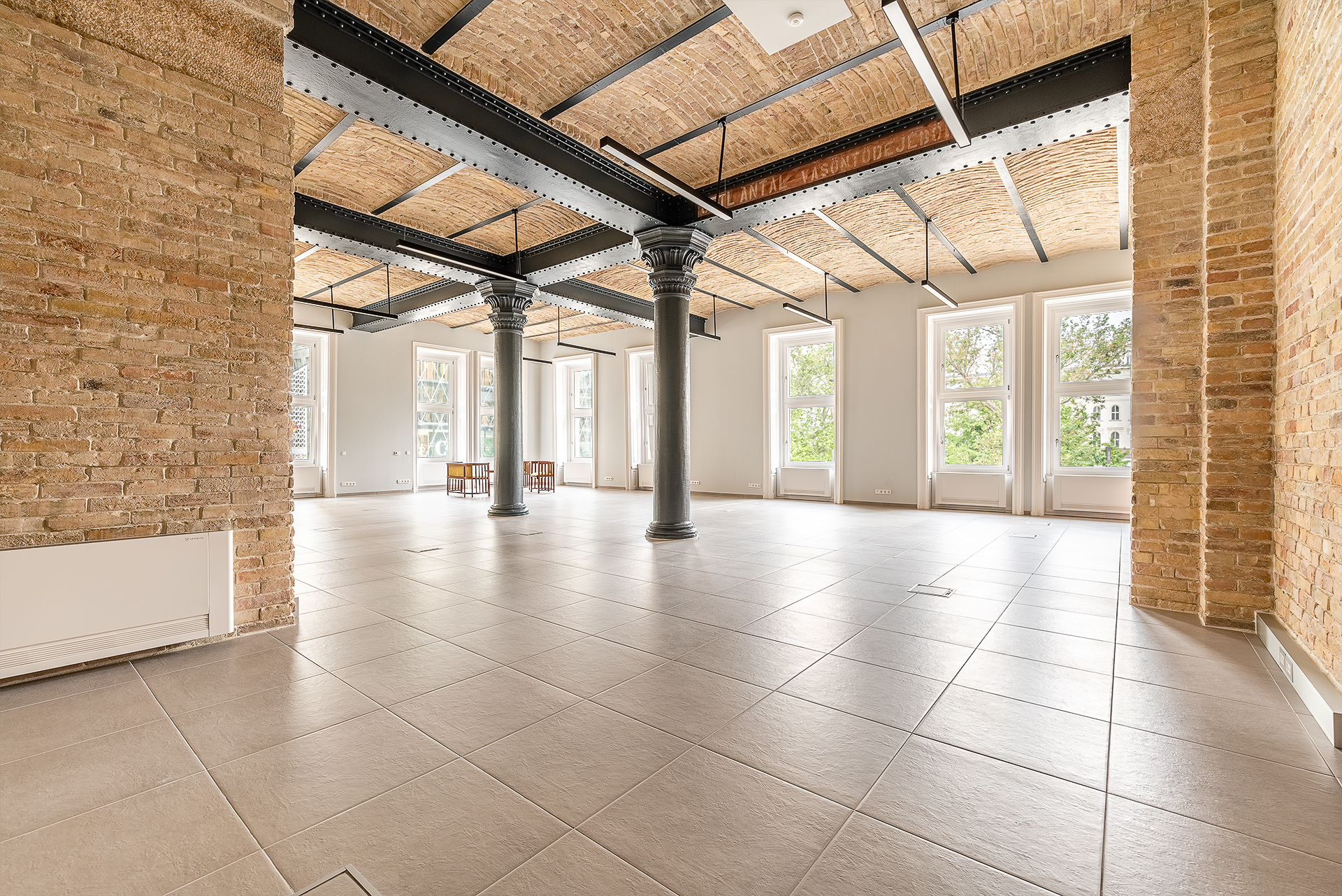 Budapest Kiadó  Iroda/üzlethelység  Budapest Kiadó  Iroda/üzlethelység  