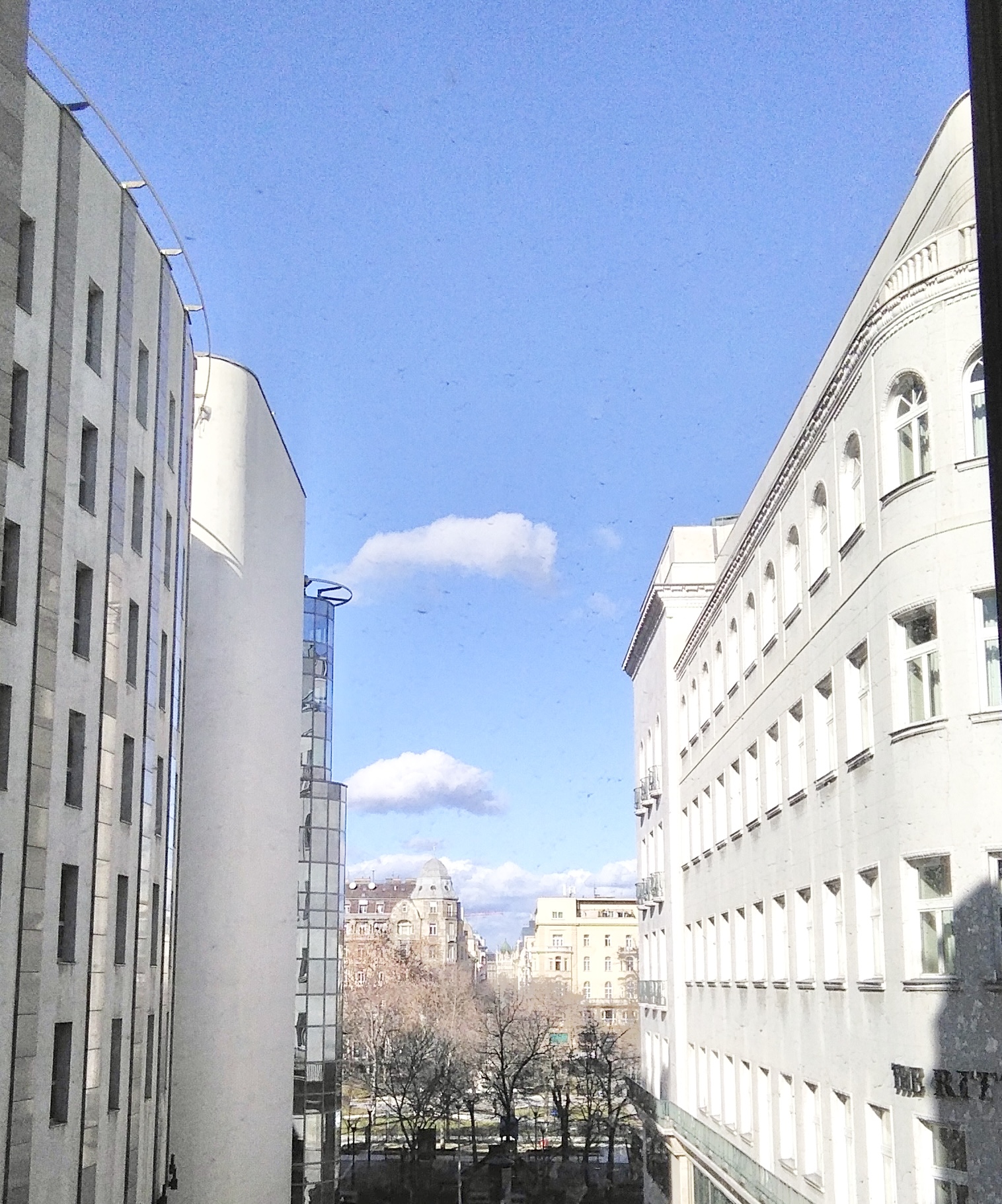 Budapest Eladó  Lakás  Budapest Eladó  Lakás  