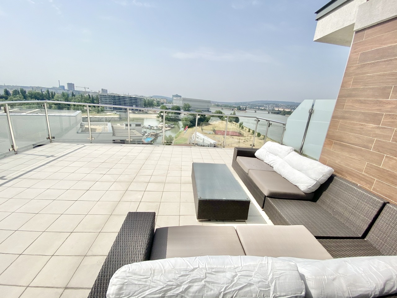 Budapest Eladó  Lakás  Budapest Eladó  Lakás  