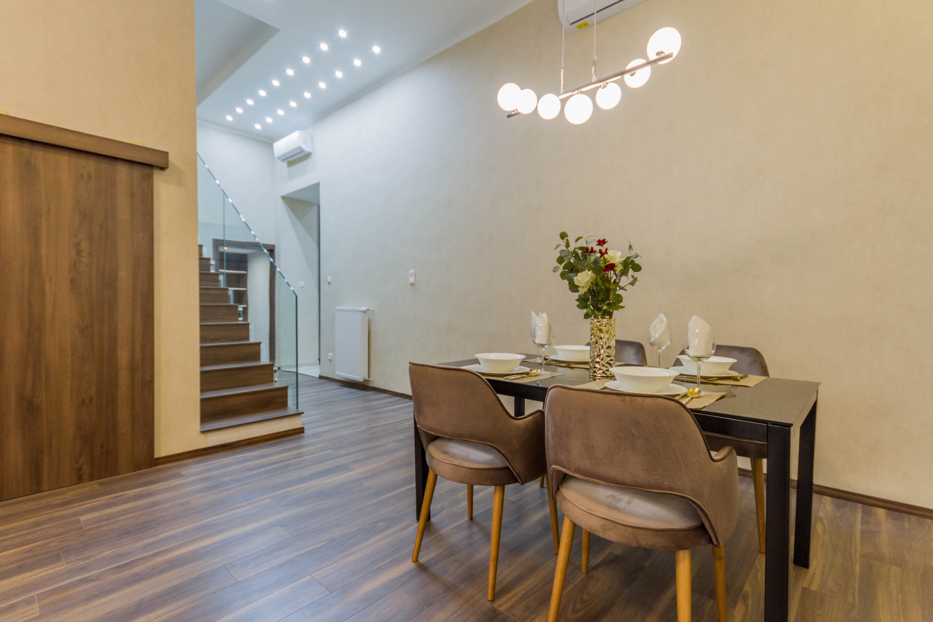 Budapest Eladó  Lakás  Budapest Eladó  Lakás  