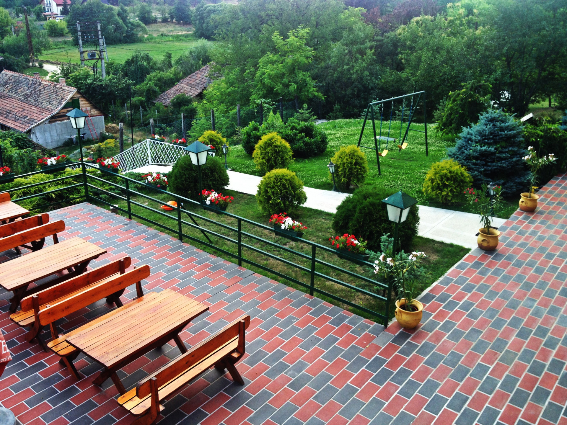 Budapest Eladó  Családi ház  Budapest Eladó  Családi ház  