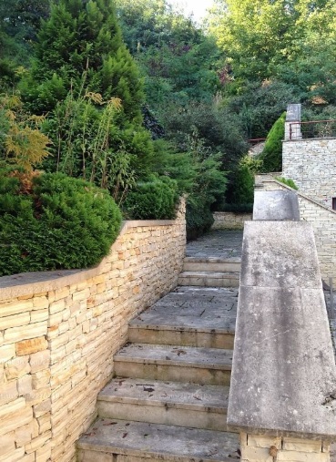 Budapest Kiadó Iroda/üzlethelység 