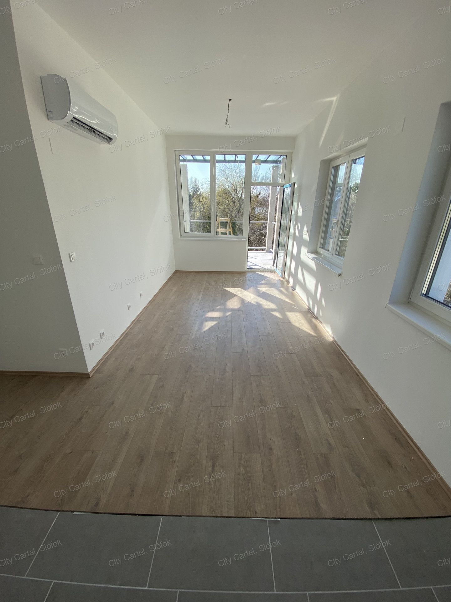 Zamárdi Eladó  Lakás  Zamárdi Eladó  Lakás Somogy megye 