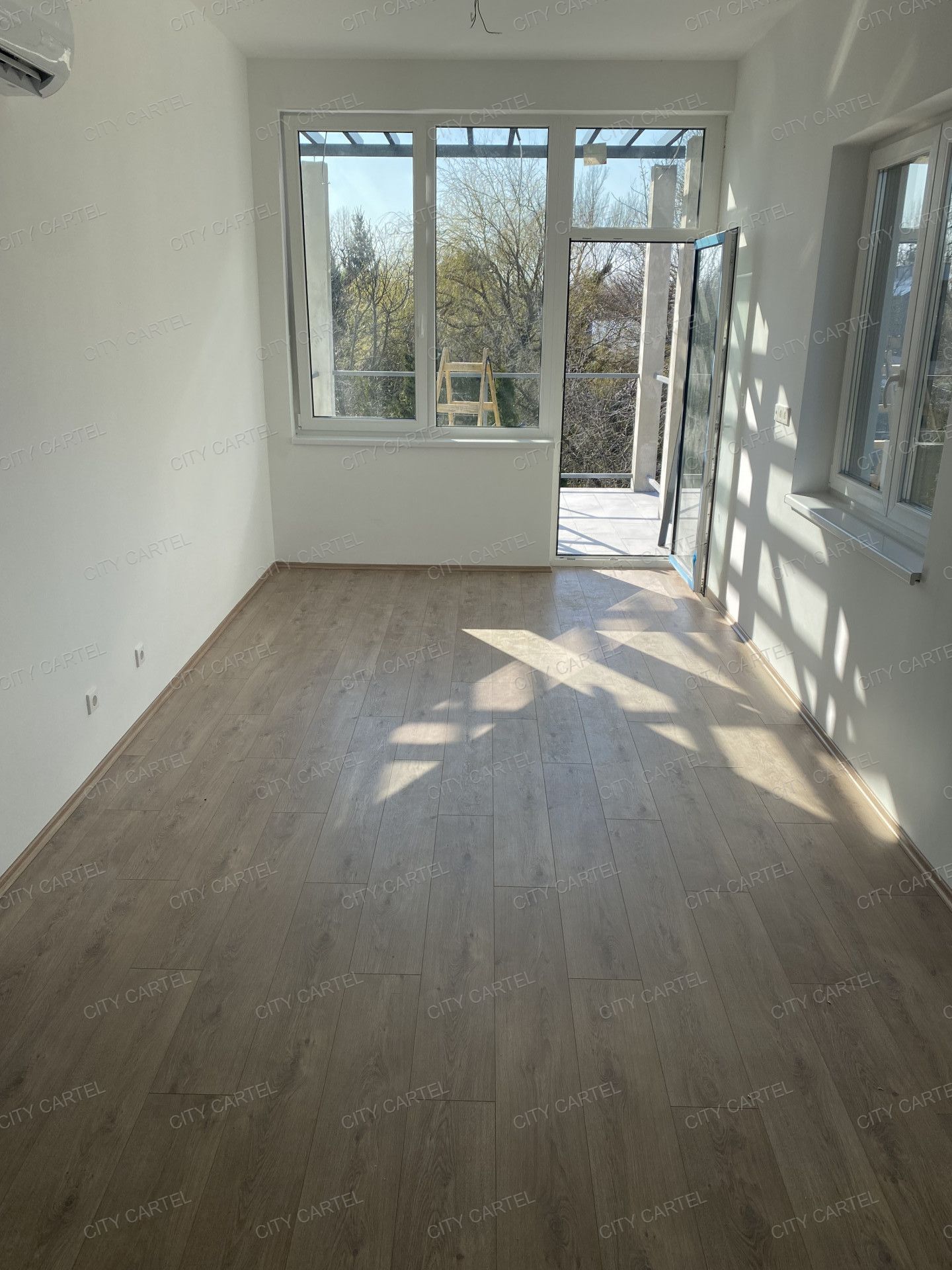 Zamárdi Eladó  Lakás  Zamárdi Eladó  Lakás Somogy megye 