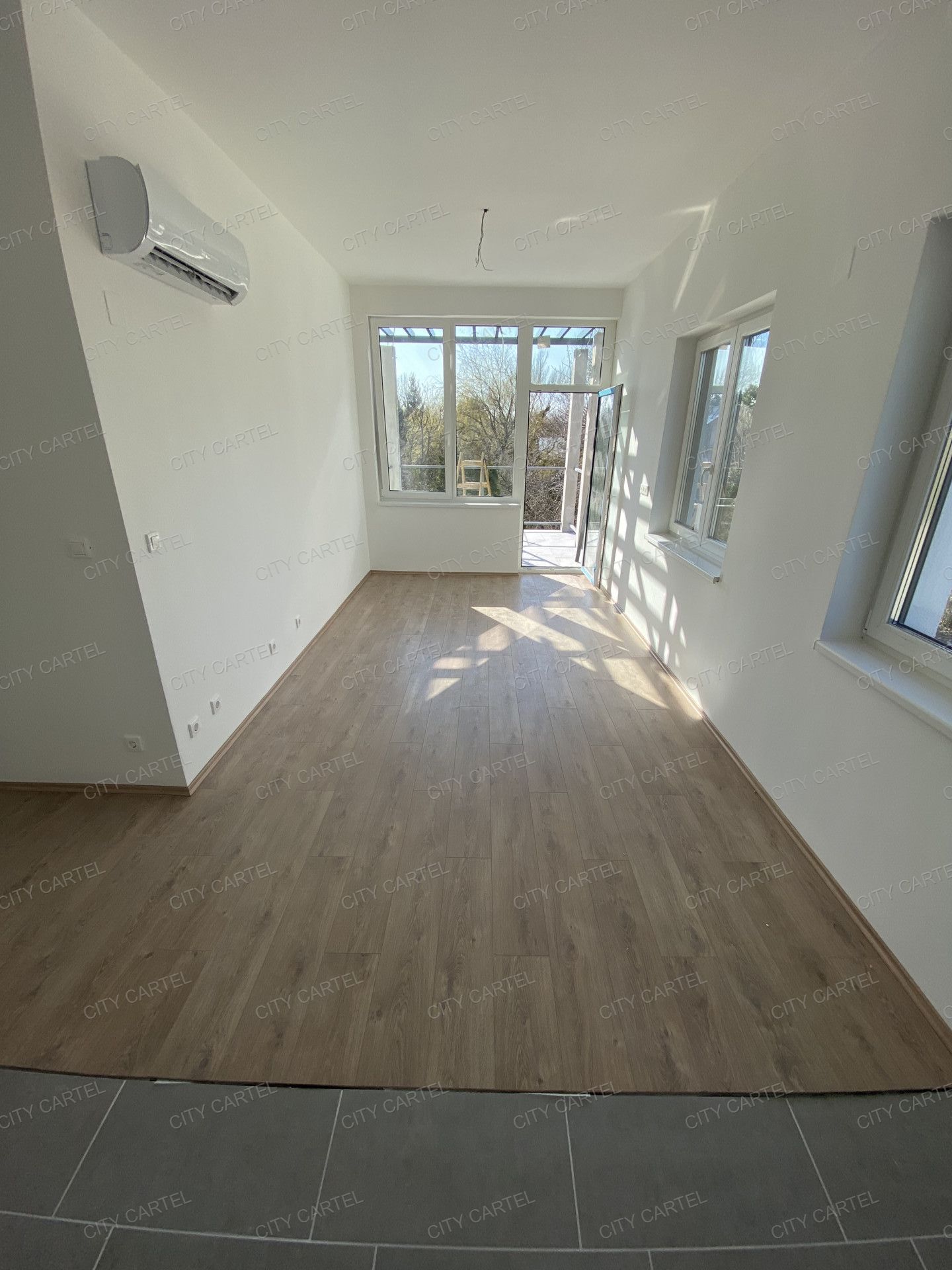 Zamárdi Eladó  Lakás  Zamárdi Eladó  Lakás Somogy megye 