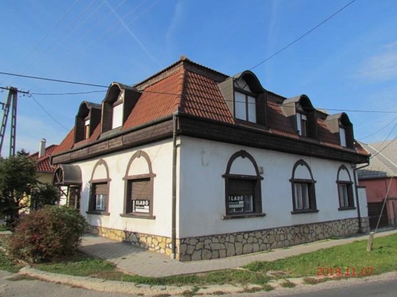 Ugod Eladó Családi ház