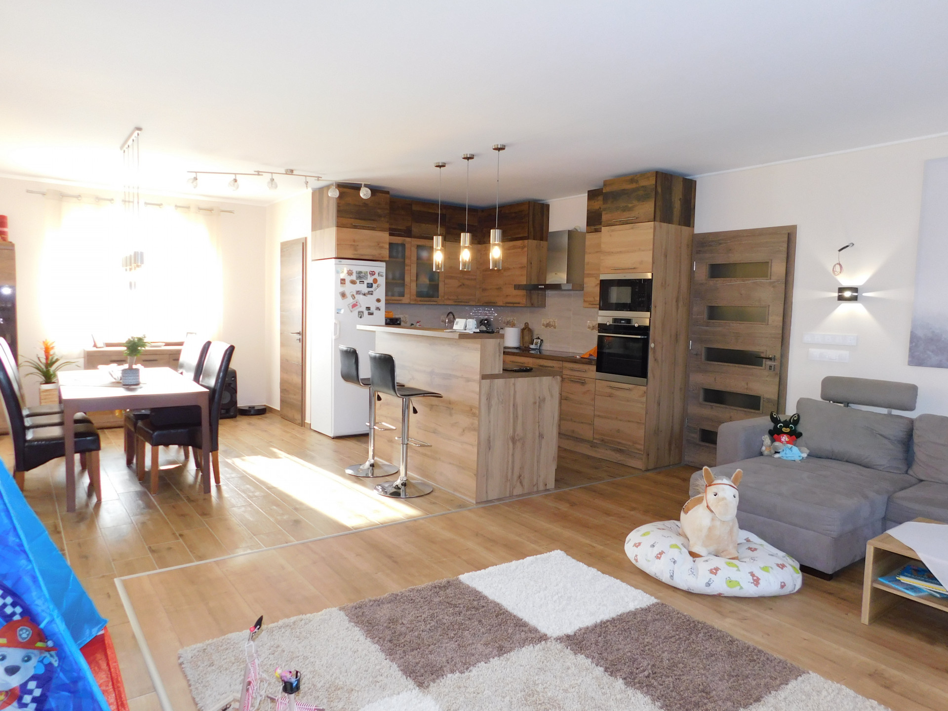 Balatonfűzfő Eladó  Családi ház  Balatonfűzfő Eladó  Családi ház  