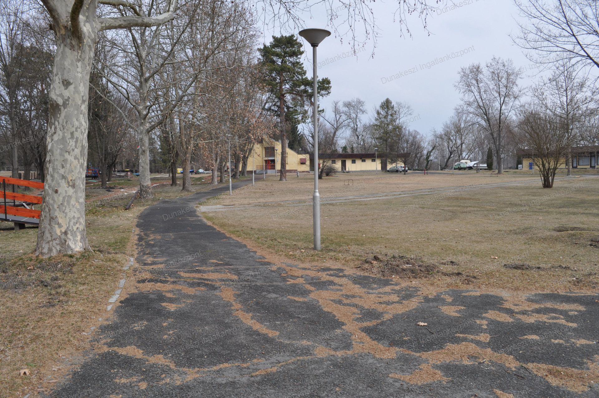 Szigetmonostor Eladó  Telek/földterület  Szigetmonostor Eladó  Telek/földterület Pest megye 