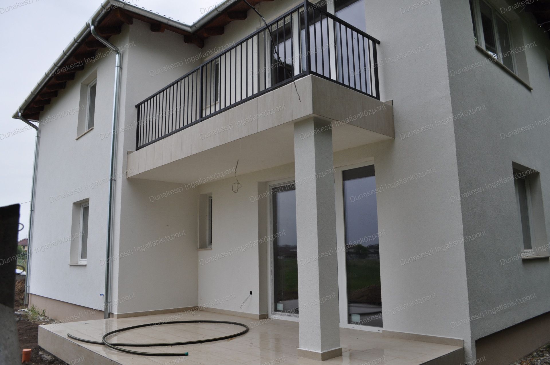 Göd Eladó  Családi ház  Göd Eladó  Családi ház  