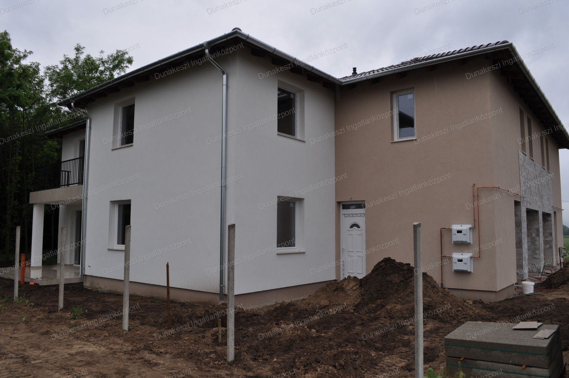 Göd Eladó  Családi ház  Göd Eladó  Családi ház  