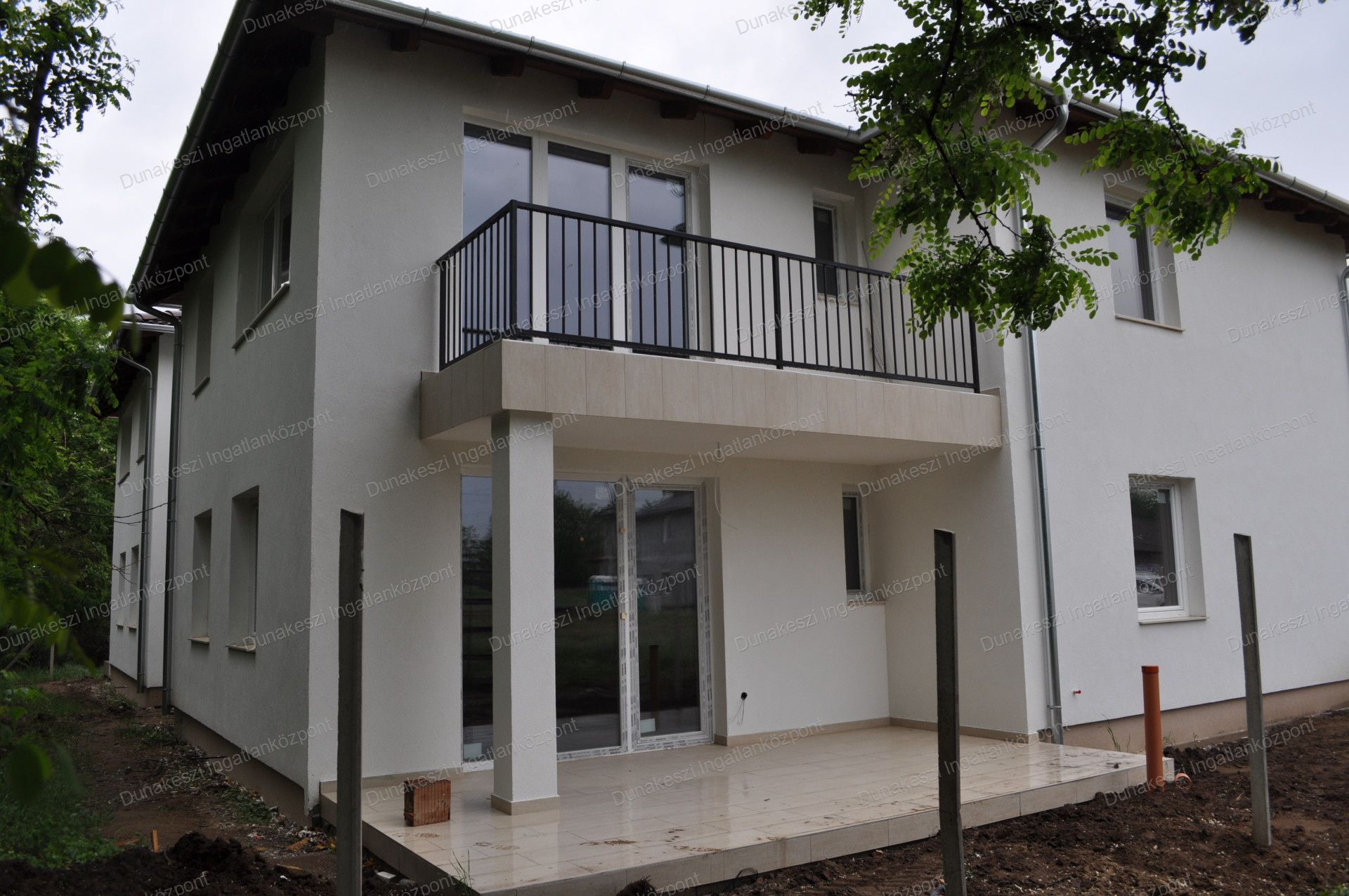 Göd Eladó  Családi ház  Göd Eladó  Családi ház  