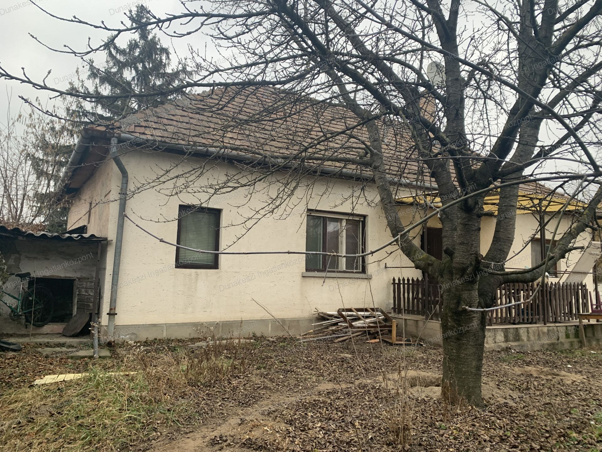 Dunakeszi Eladó  Családi ház  Dunakeszi Eladó  Családi ház Pest megye 