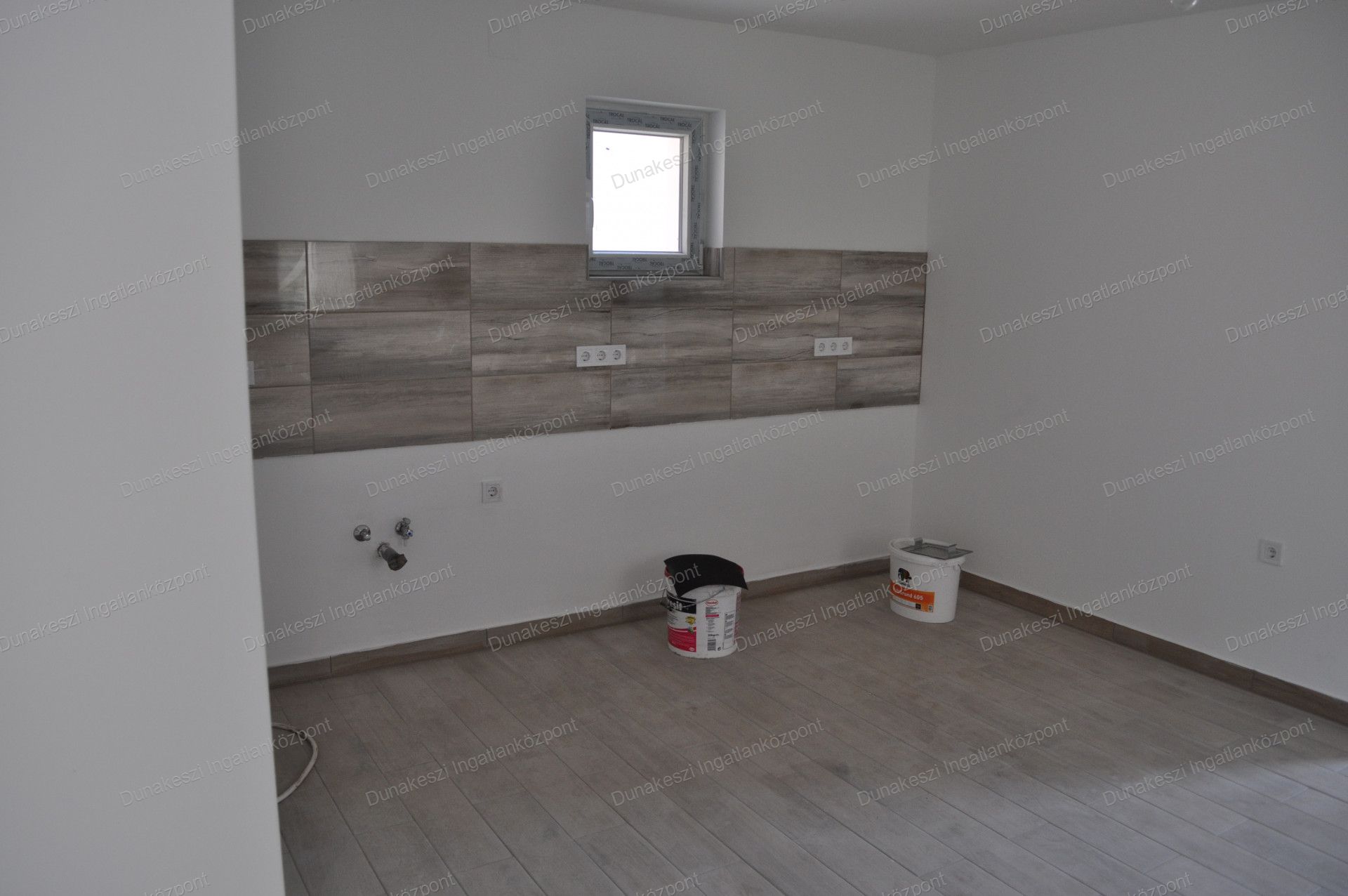 Göd Eladó  Családi ház  Göd Eladó  Családi ház  