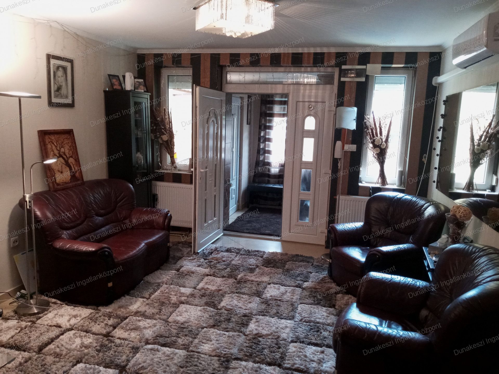 Budapest Eladó  Családi ház  Budapest Eladó  Családi ház  