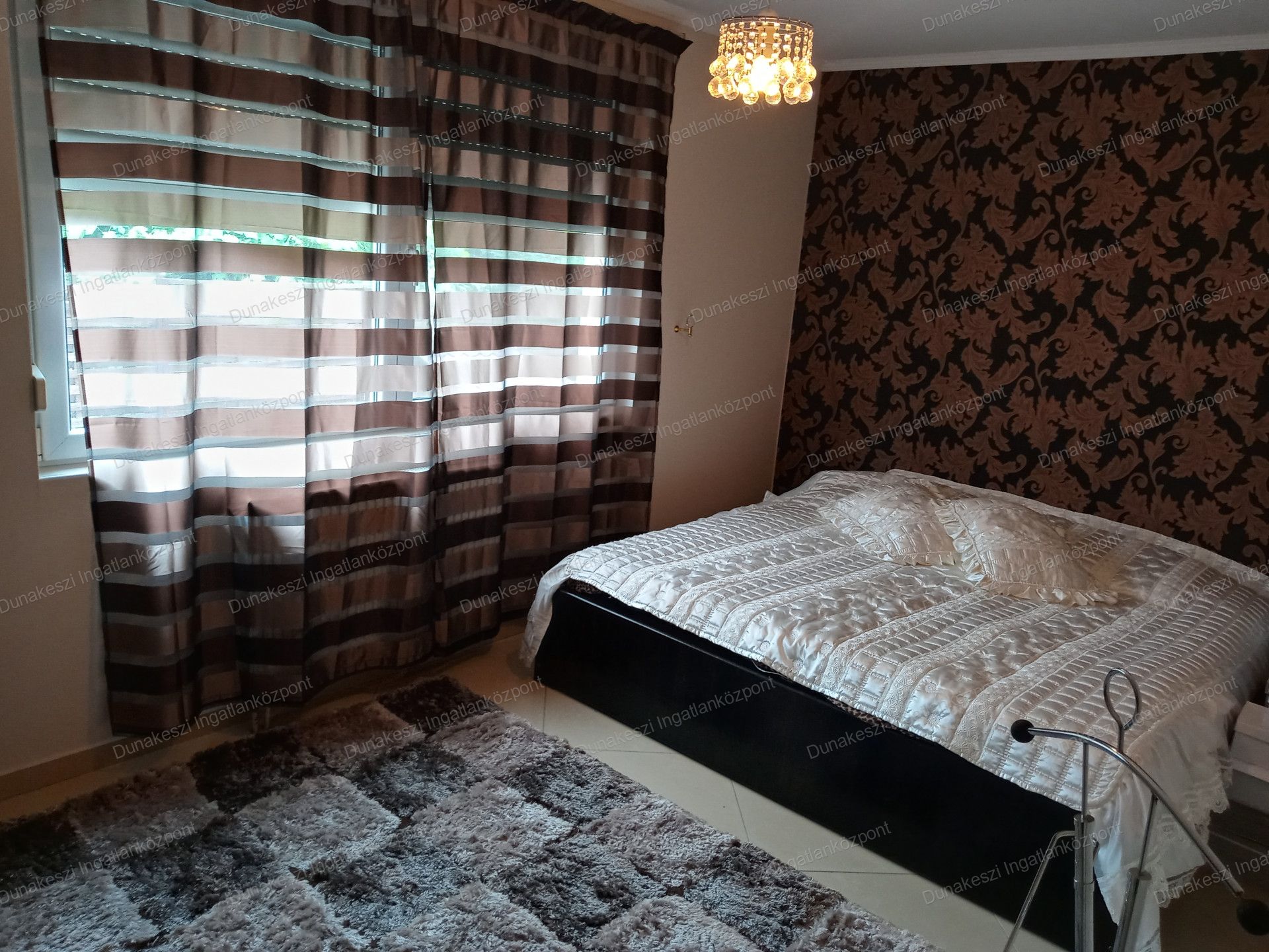 Budapest Eladó  Családi ház  Budapest Eladó  Családi ház  