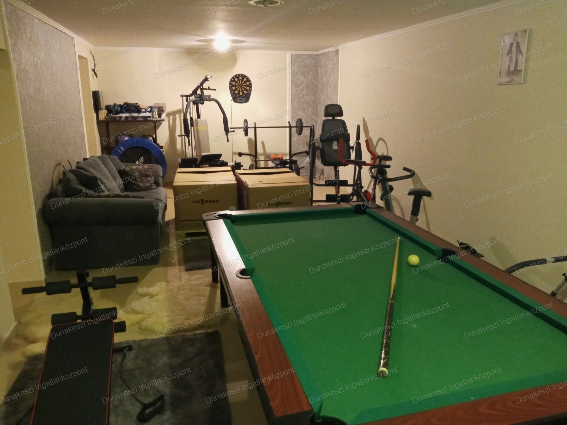 Budapest Eladó  Családi ház  Budapest Eladó  Családi ház  