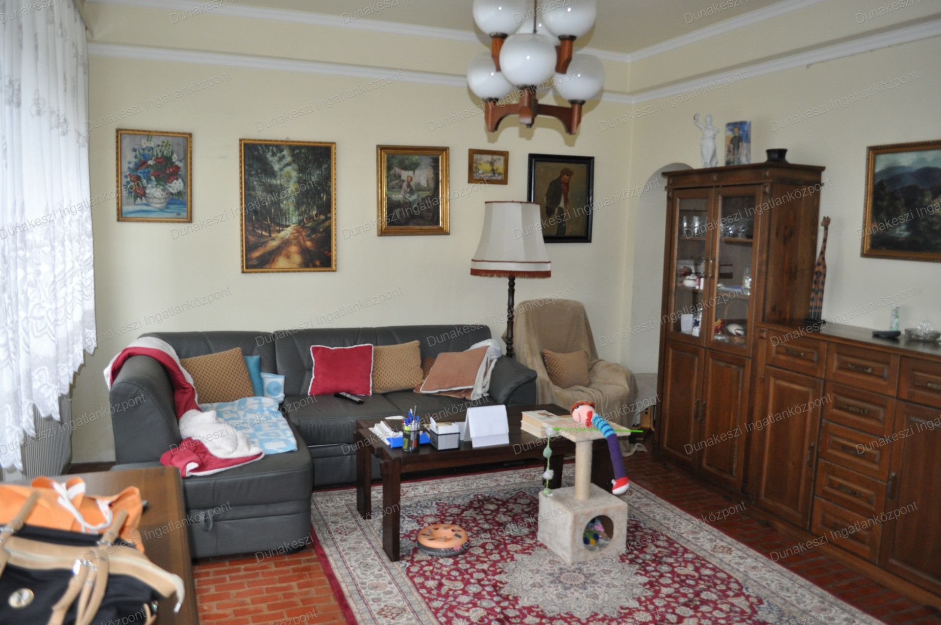 Budapest Eladó  Családi ház  Budapest Eladó  Családi ház  