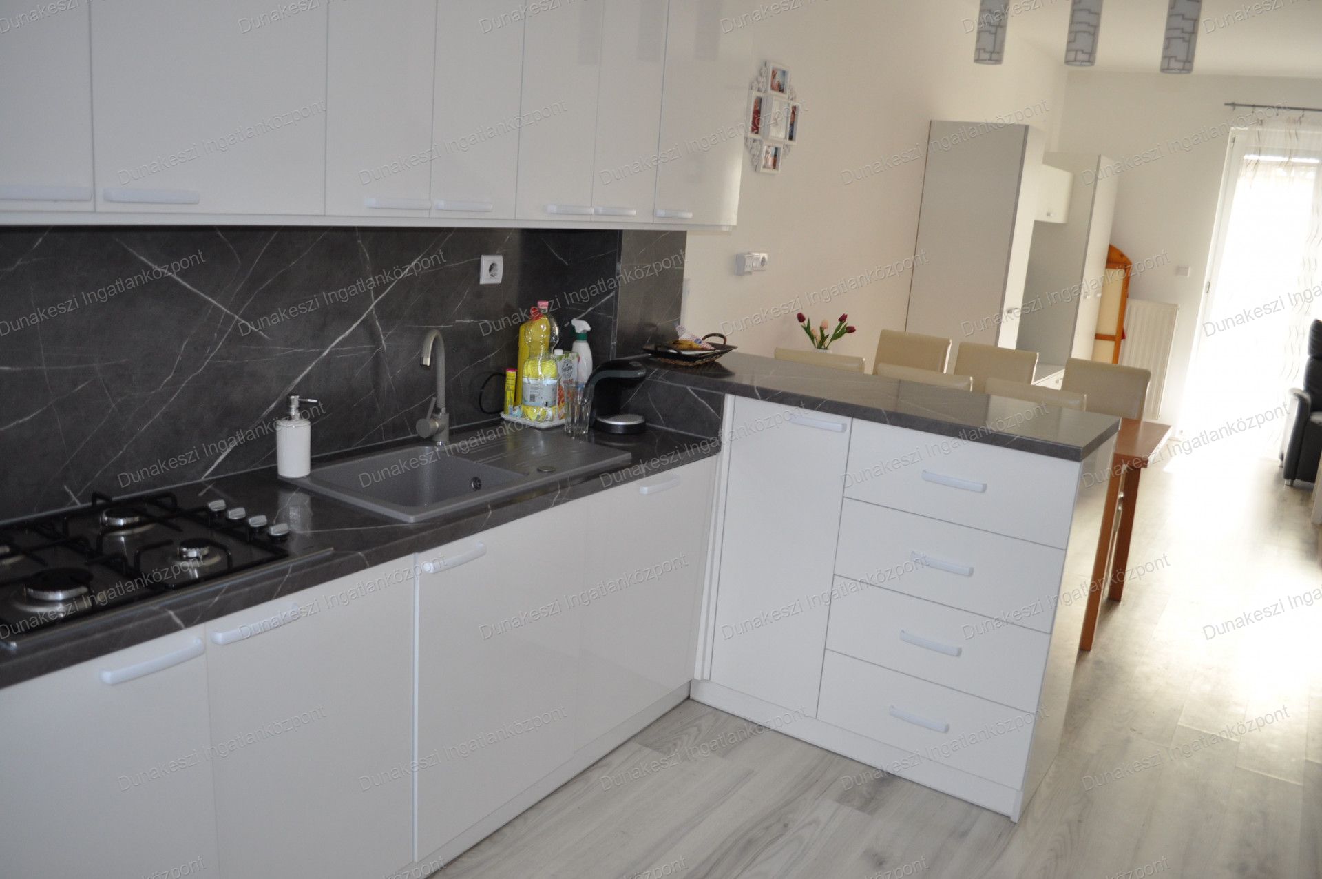 Göd Eladó  Családi ház  Göd Eladó  Családi ház  