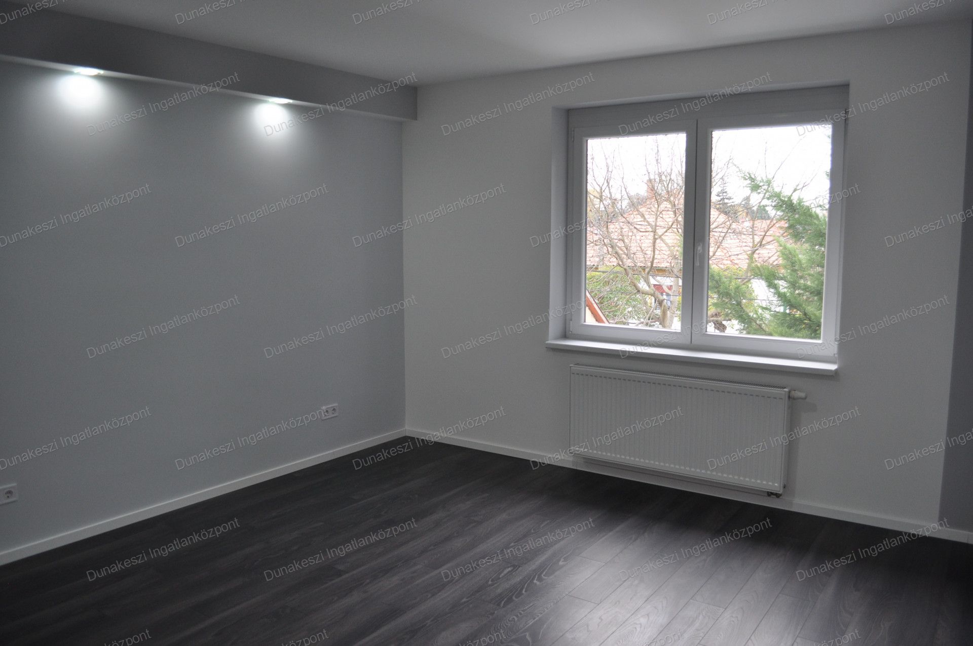 Budapest Eladó  Családi ház  Budapest Eladó  Családi ház  