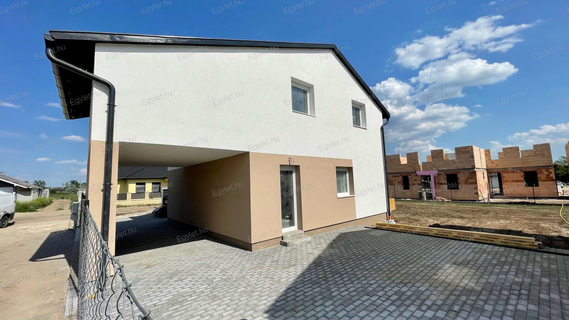 Velence Eladó  Lakás  Velence Eladó  Lakás Fejér megye 