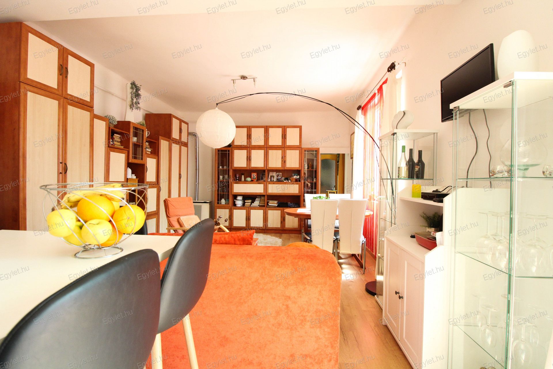 Budapest Eladó  Családi ház  Budapest Eladó  Családi ház  