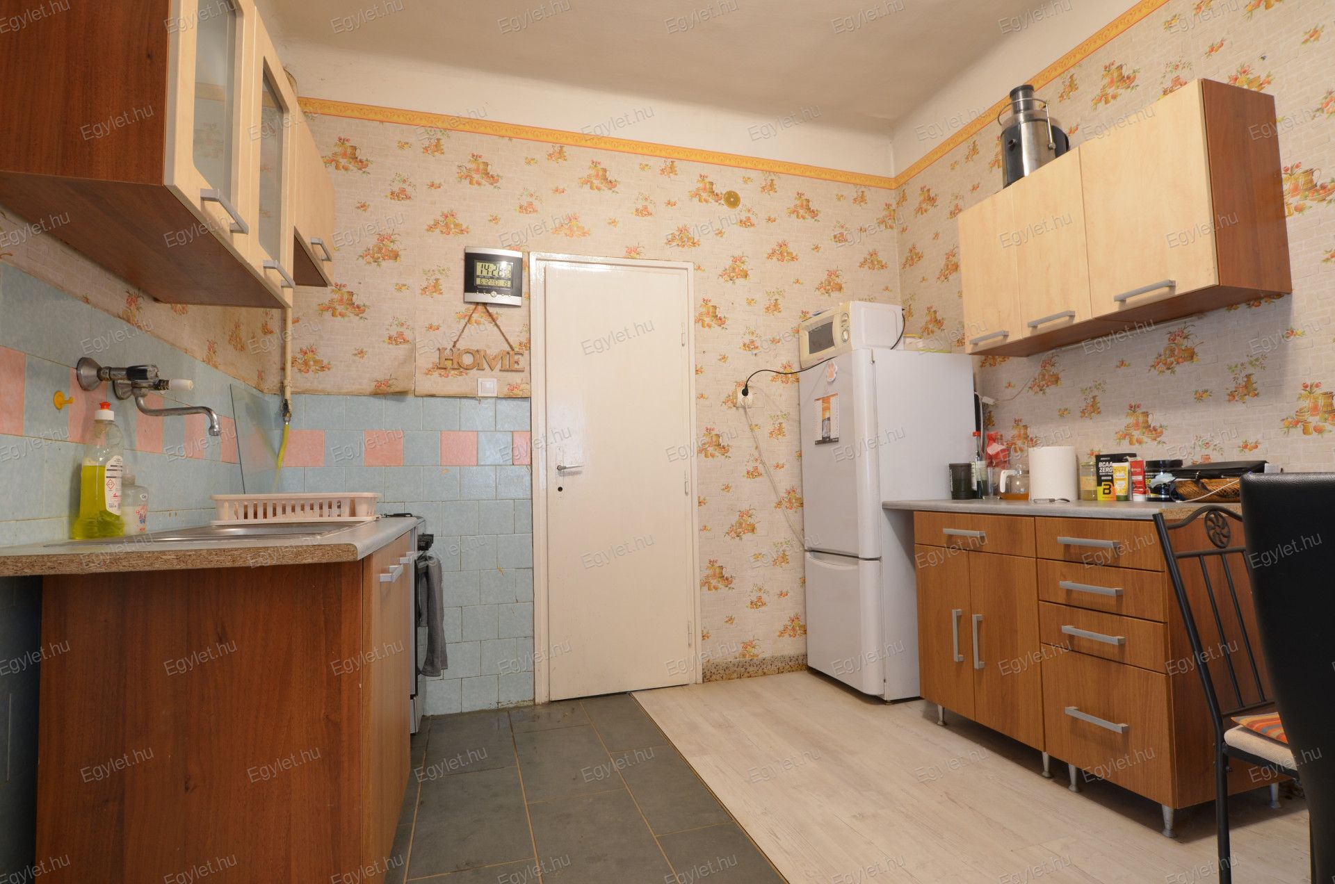 Budapest Eladó  Családi ház  Budapest Eladó  Családi ház  