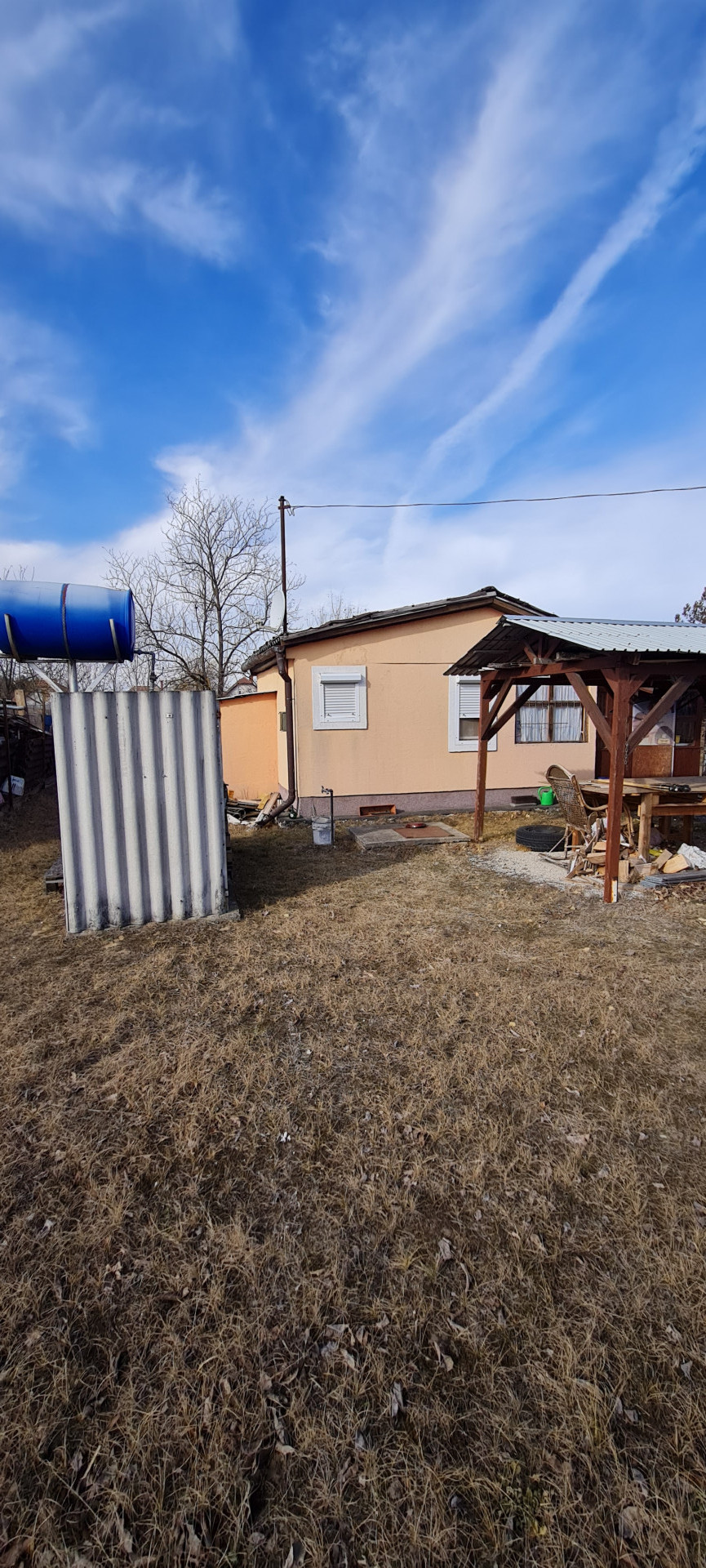 Tápiószentmárton Eladó  Üdülő/nyaraló  Tápiószentmárton Eladó  Üdülő/nyaraló Pest megye 