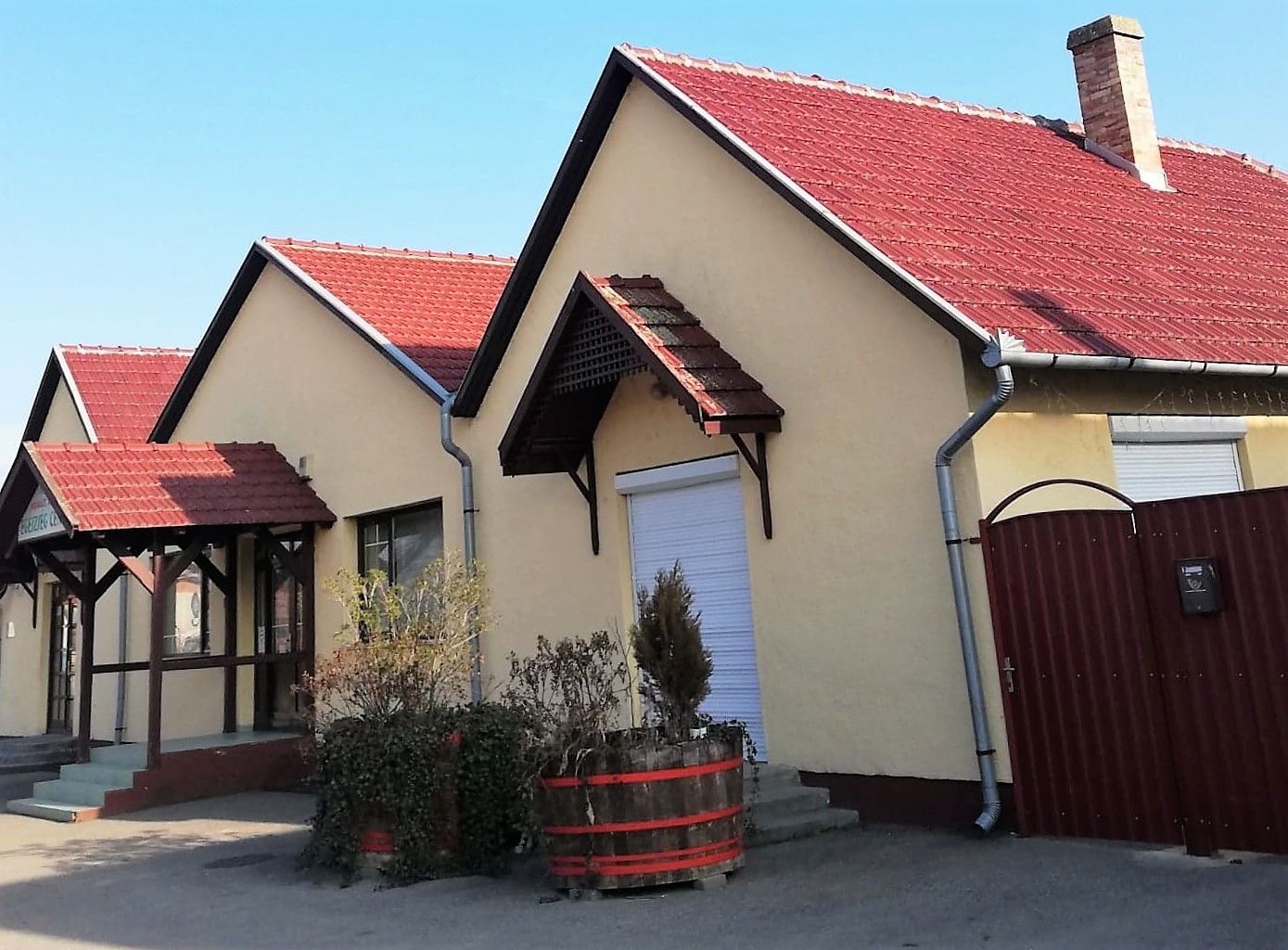 Jászalsószentgyörgy Eladó  Családi ház  Jászalsószentgyörgy Eladó  Családi ház Jász-Nagykun-Szolnok megye 