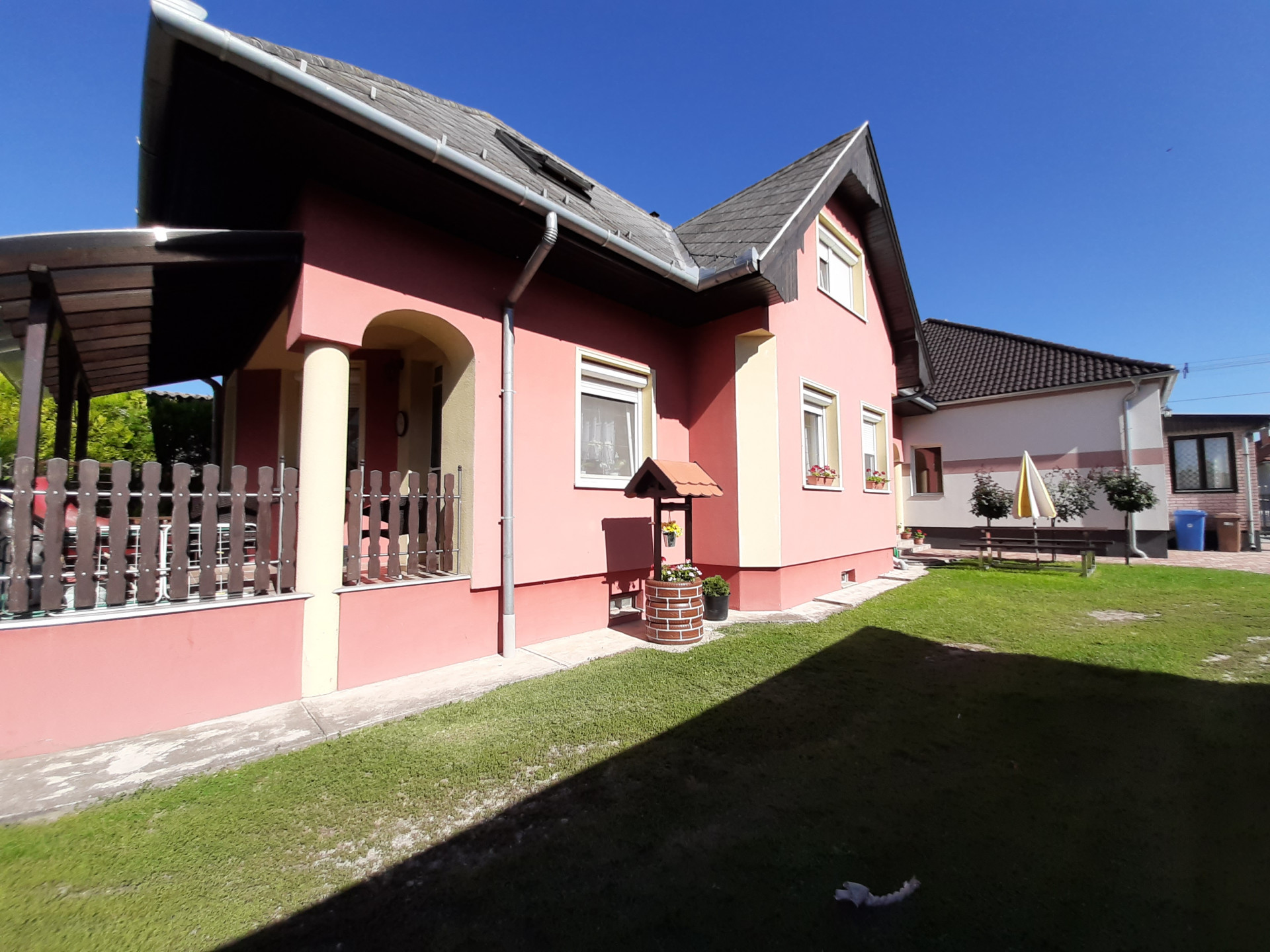 Dunakiliti Eladó  Családi ház  Dunakiliti Eladó  Családi ház Győr-Moson-Sopron megye 