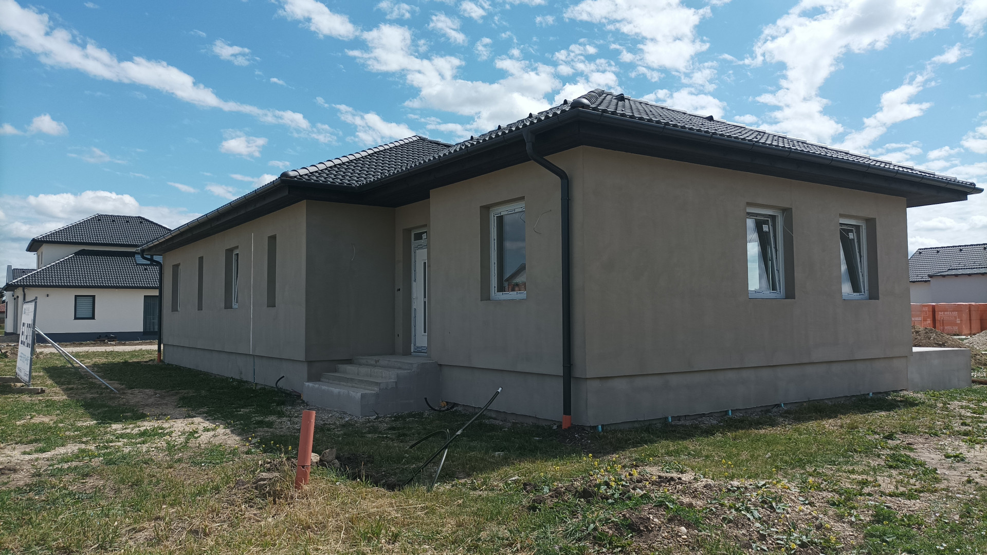 Levél Eladó  Családi ház  Levél Eladó  Családi ház Győr-Moson-Sopron megye 