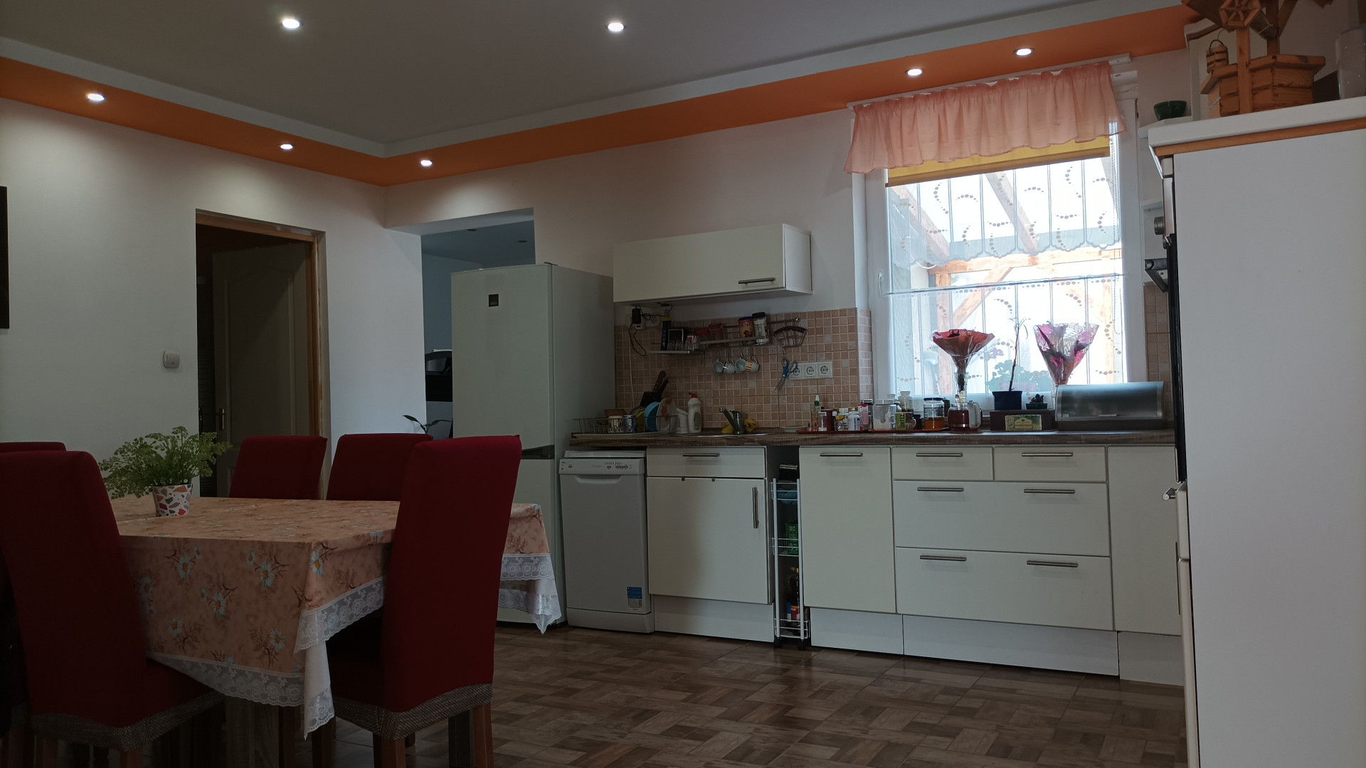 Levél Eladó  Családi ház  Levél Eladó  Családi ház Győr-Moson-Sopron megye 