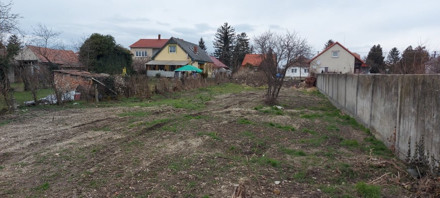 Levél Eladó  Telek/földterület  Levél Eladó  Telek/földterület Győr-Moson-Sopron megye 