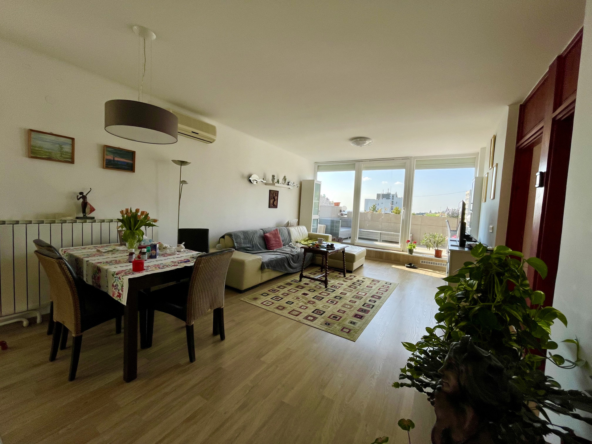 Budapest Eladó  Lakás  Budapest Eladó  Lakás  